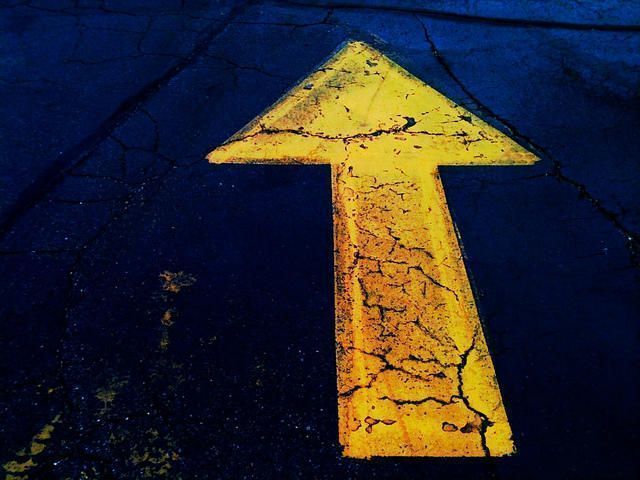Arrow Up 10