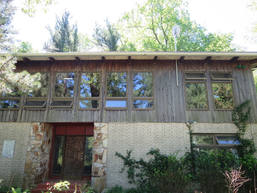 523 E Lakefront Drive