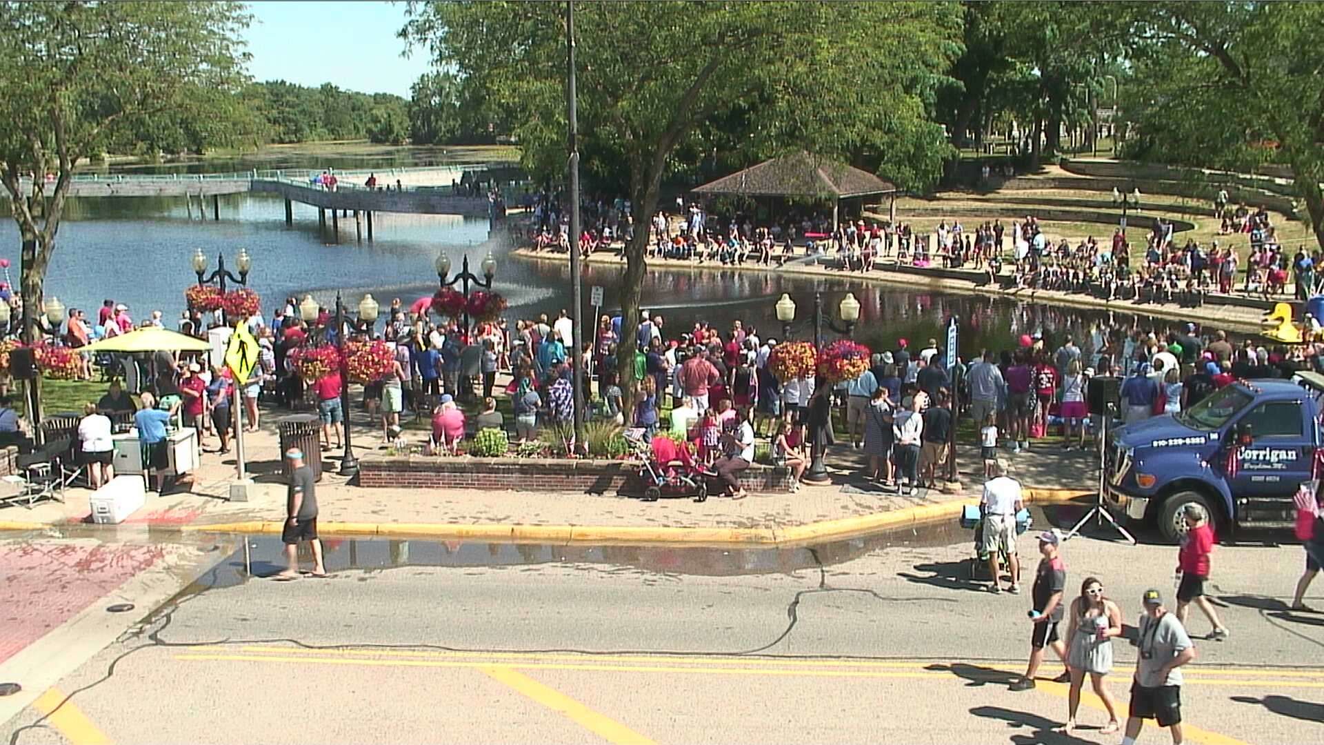 brighton mi webcam july 4 parade