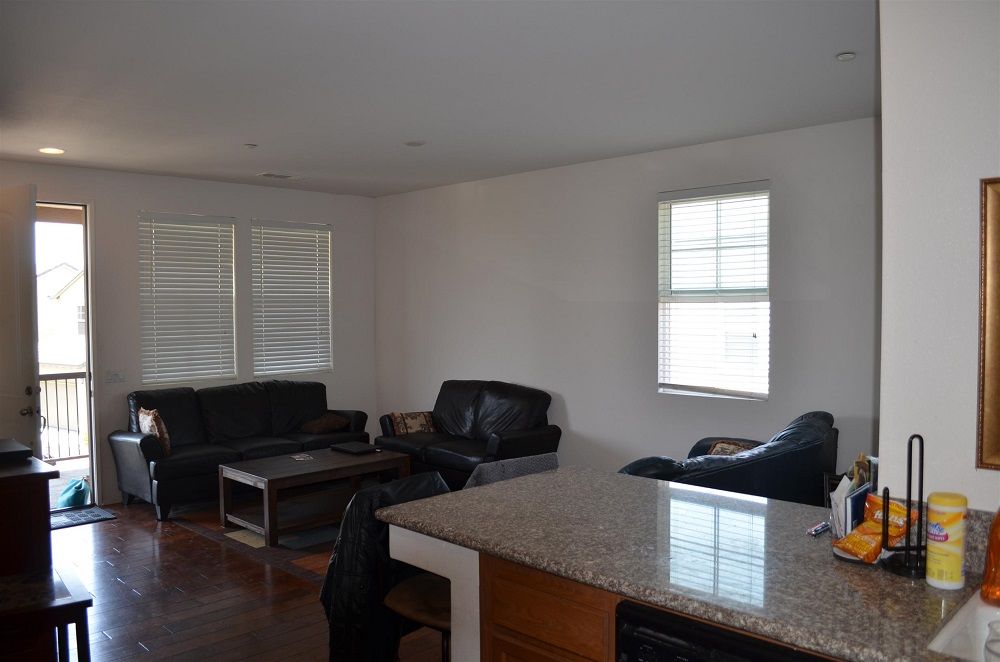Riverpark Penthouse Condo for Sale living room