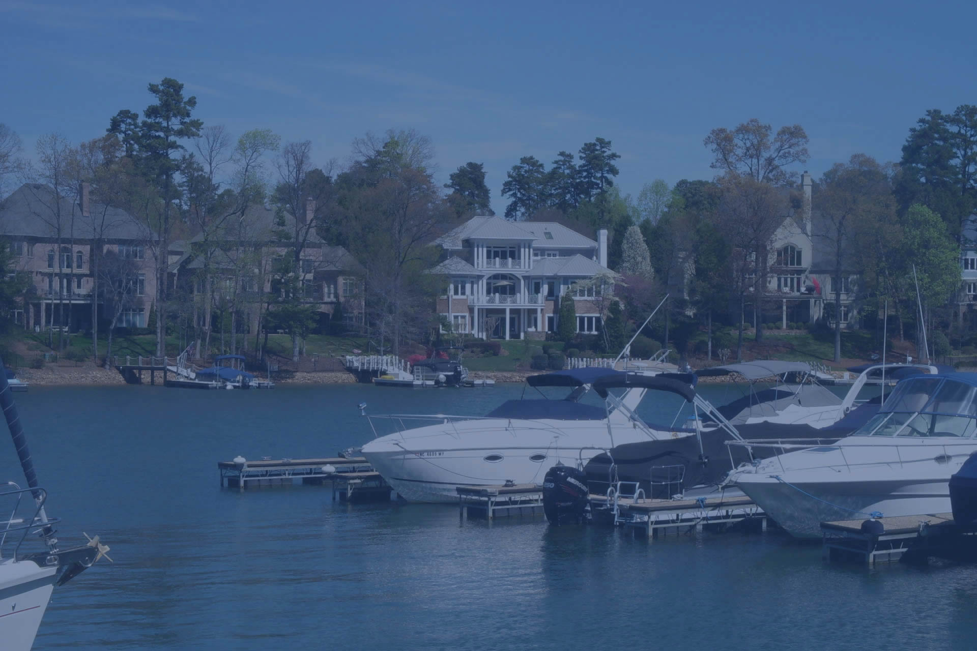 Lake Norman Waterfront Homes For Sale And Area Guide Allen Adams Realty   Lake Norman Waterfront Homes Yacht Club 1 