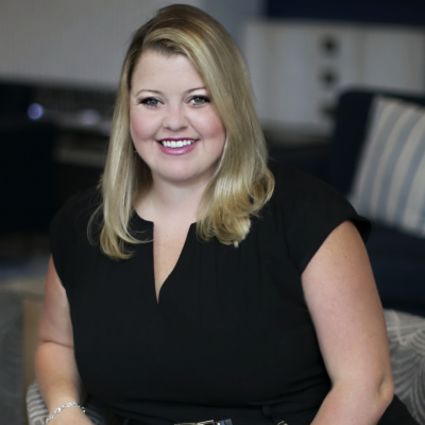 Stephanie Cribbs