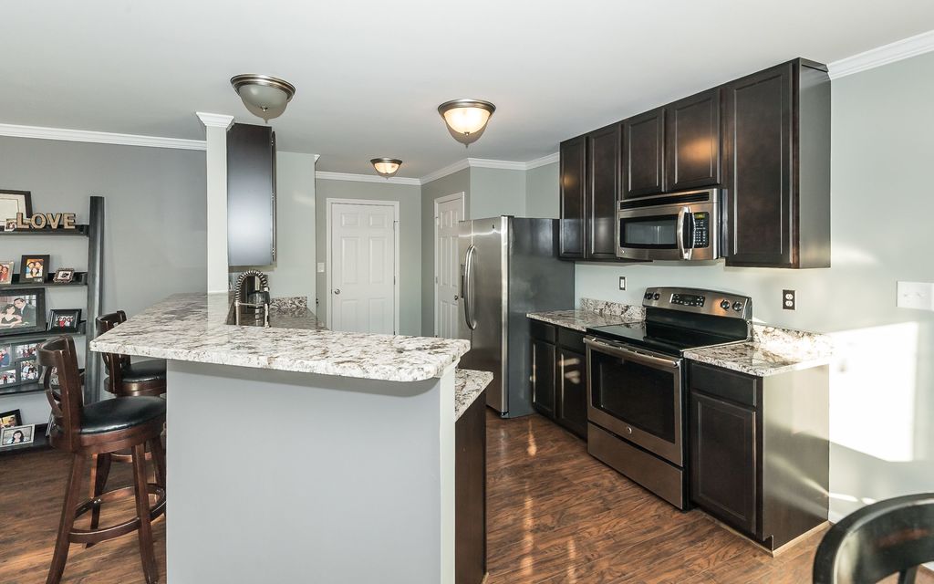 1506-byron-place-k-barks-wc-13-of-36