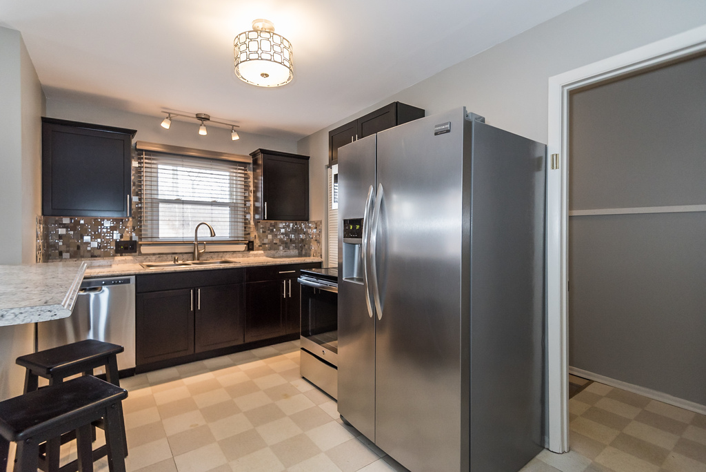 1208-n-5th-st-k-barks-wc-10-of-27