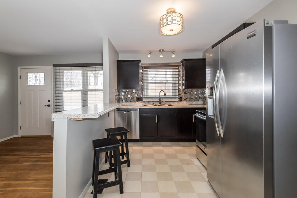1208-n-5th-st-k-barks-wc-11-of-27