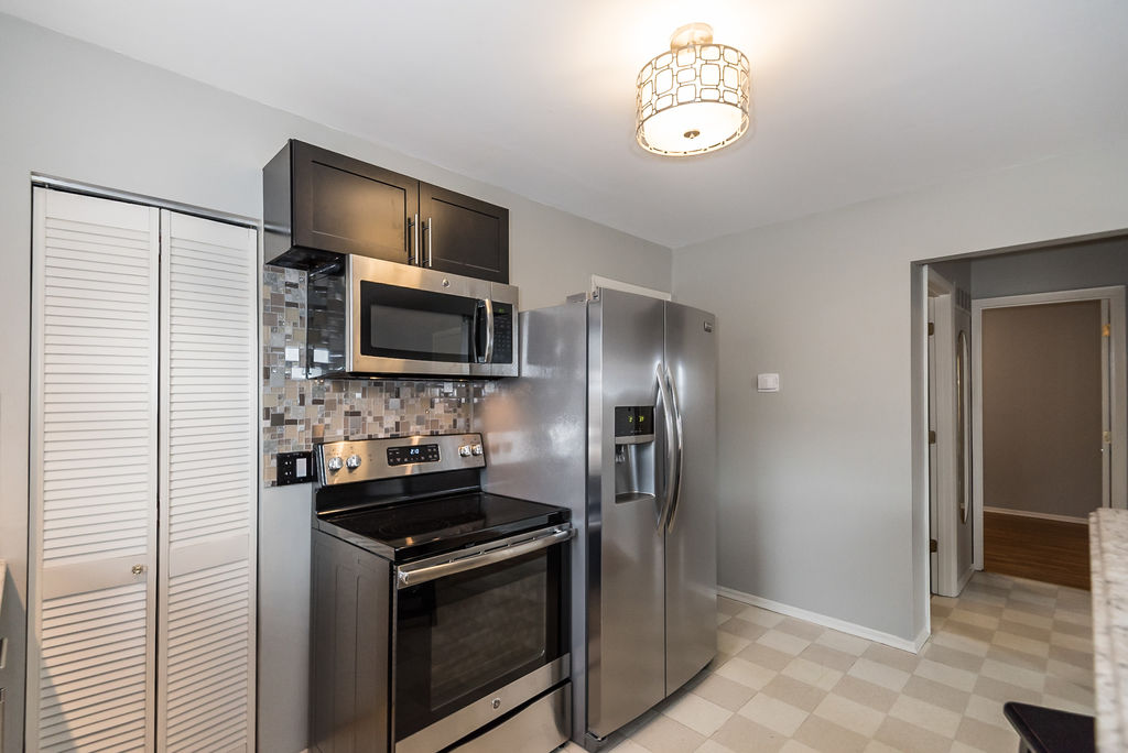 1208-n-5th-st-k-barks-wc-12-of-27