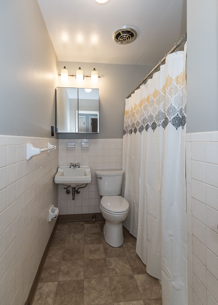 1208-n-5th-st-k-barks-wc-16-of-27