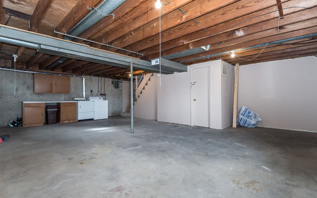 1208-n-5th-st-k-barks-wc-23-of-27