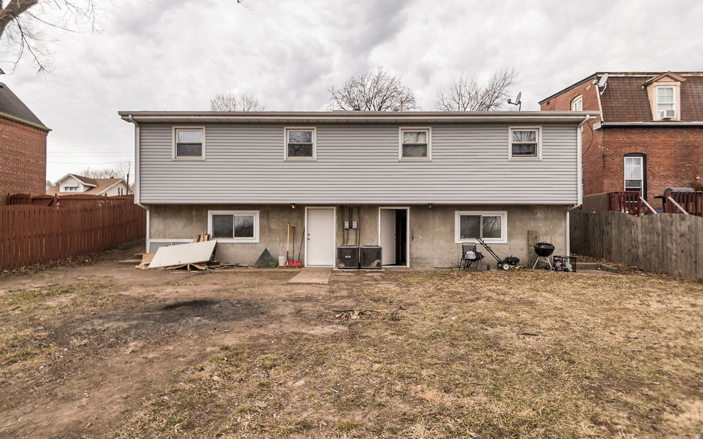 1208-n-5th-st-k-barks-wc-26-of-27