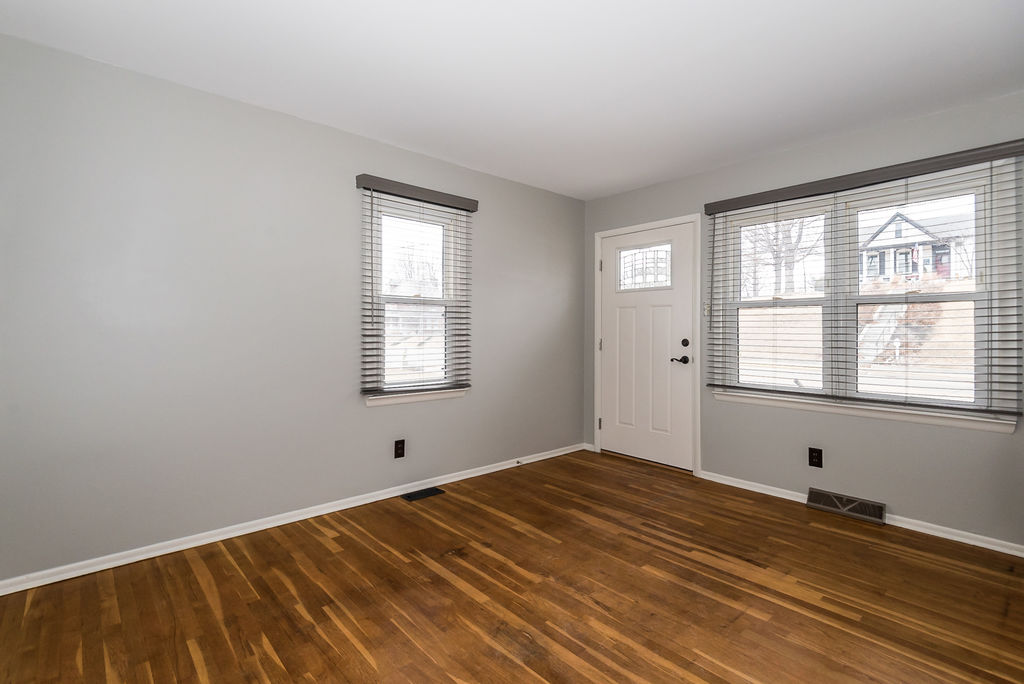 1208-n-5th-st-k-barks-wc-8-of-27
