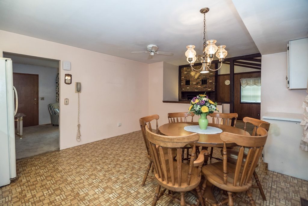 1462 Coachway Ln - K Barks - WC (14 of 40)