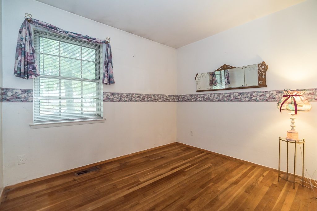 1462 Coachway Ln - K Barks - WC (19 of 40)