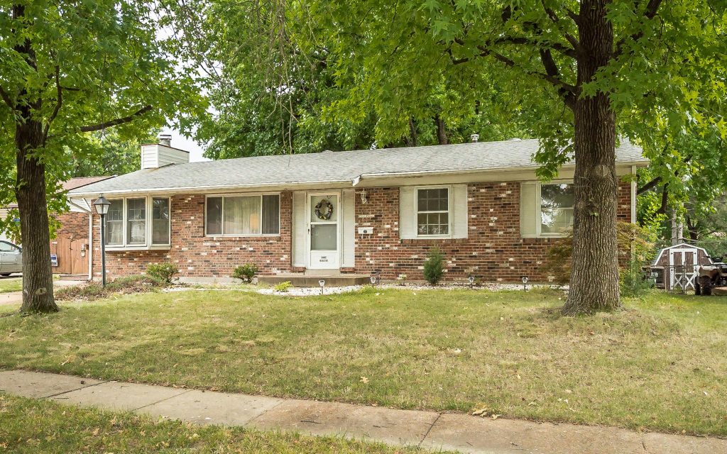 1462 Coachway Ln - K Barks - WC (2 of 40)