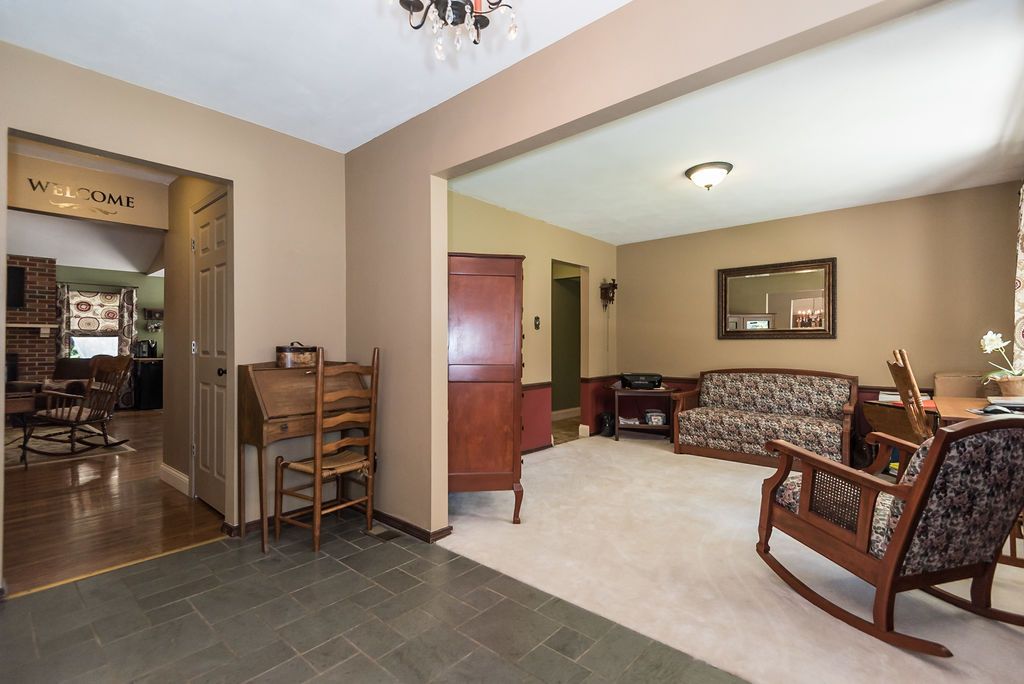585 Rolling Glen Lane - K Barks - WC (10 of 60)