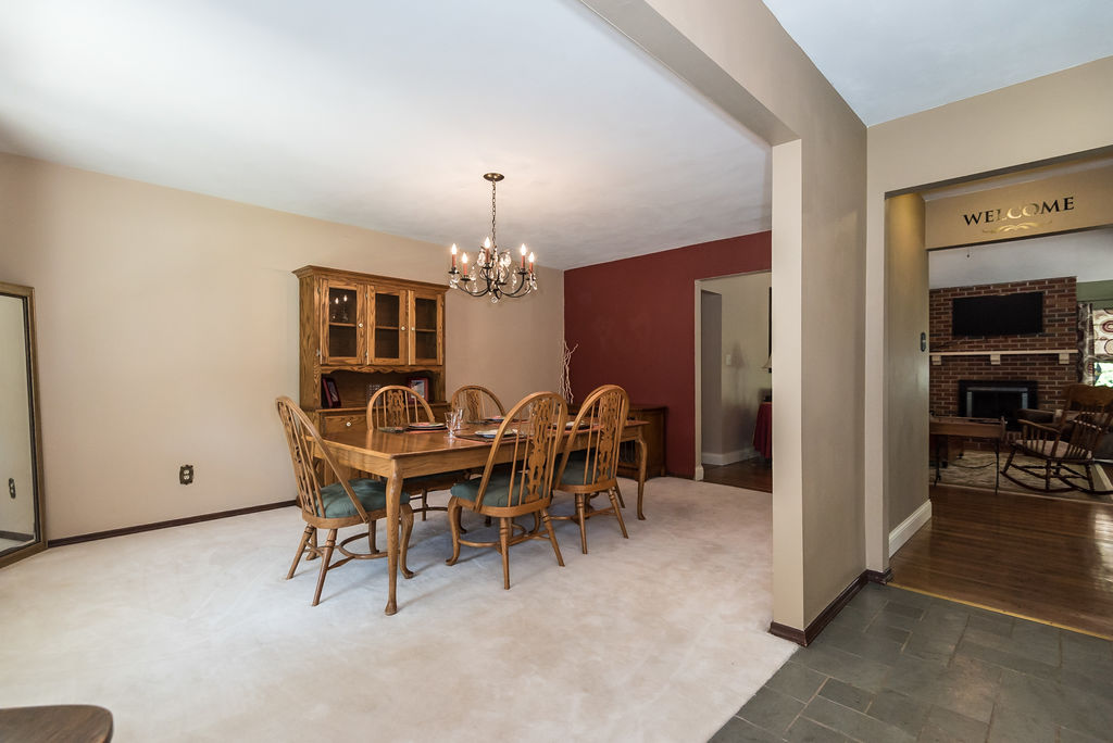 585 Rolling Glen Lane - K Barks - WC (13 of 60)