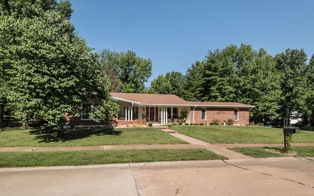 585 Rolling Glen Lane - K Barks - WC (2 of 60)