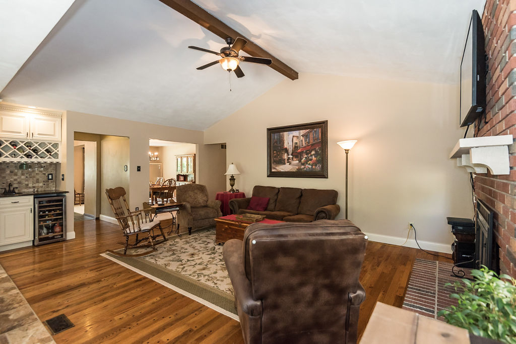 585 Rolling Glen Lane - K Barks - WC (23 of 60)