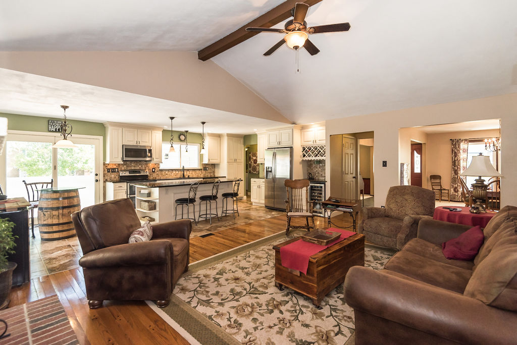 585 Rolling Glen Lane - K Barks - WC (24 of 60)
