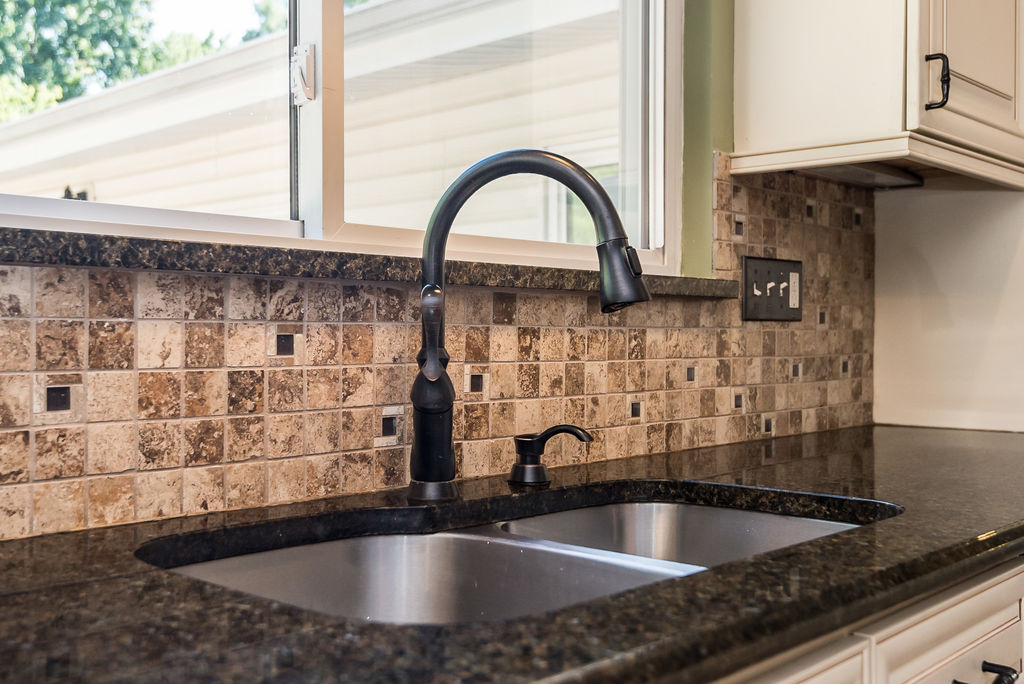 585 Rolling Glen Lane - K Barks - WC (32 of 60)