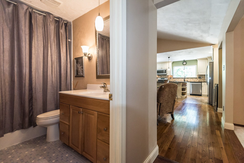 585 Rolling Glen Lane - K Barks - WC (34 of 60)