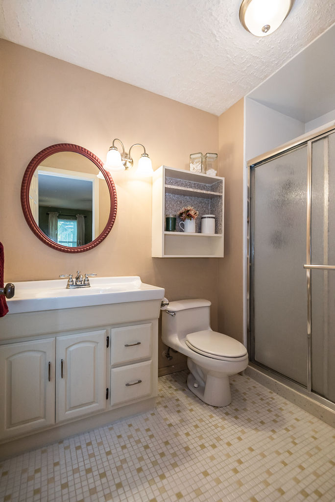 585 Rolling Glen Lane - K Barks - WC (41 of 60)