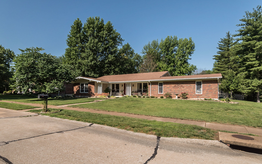 585 Rolling Glen Lane - K Barks - WC (5 of 60)