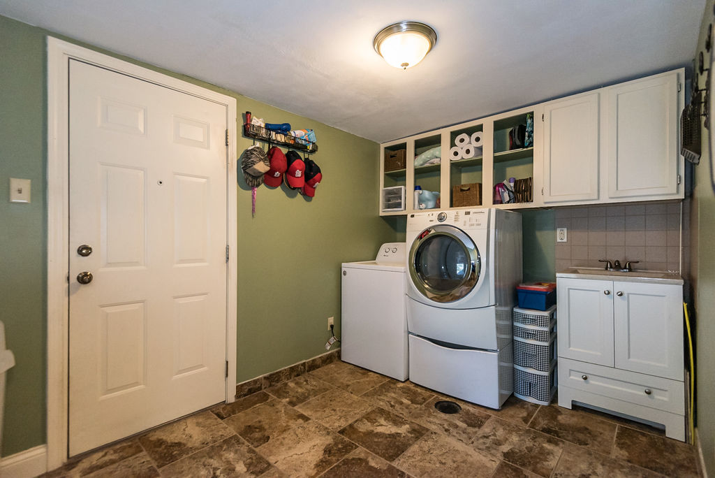585 Rolling Glen Lane - K Barks - WC (51 of 60)