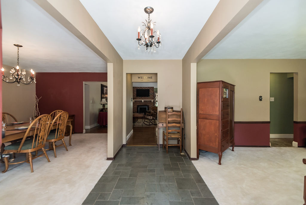 585 Rolling Glen Lane - K Barks - WC (9 of 60)