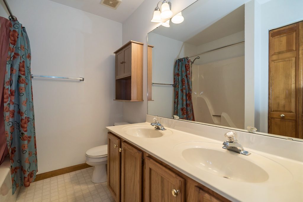 10 Bardstown Court - K Barks - WC (33 of 45)