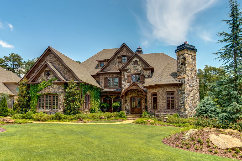 Why We at the Beshara Team, Love Living in East Cobb,