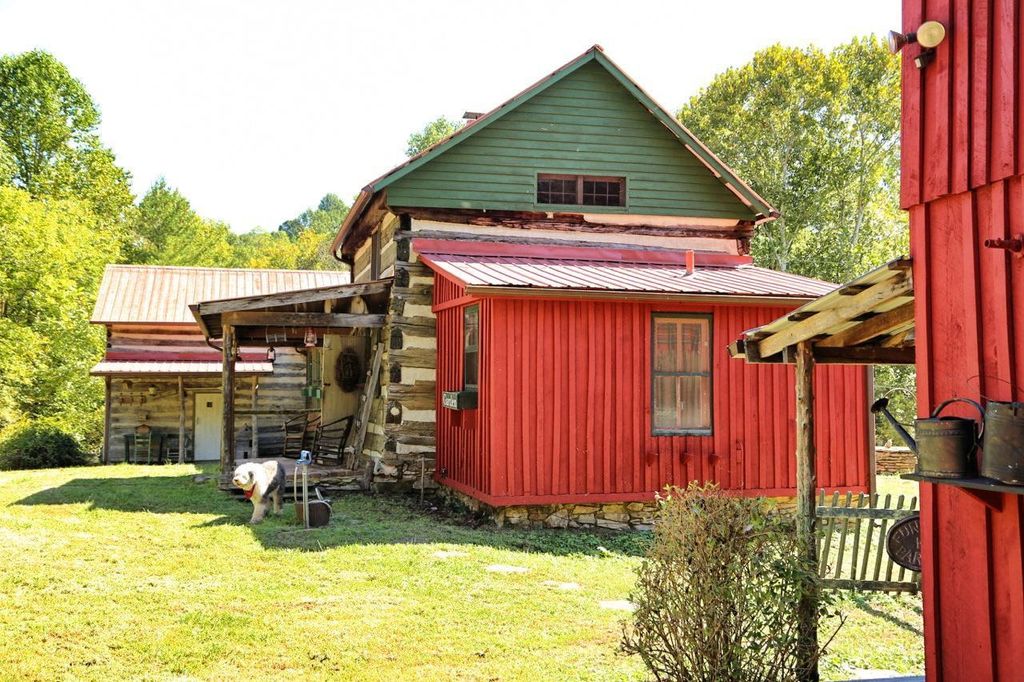 artist-retreat-log-cabin-for-sale-in-kentucky-ccf-100-18