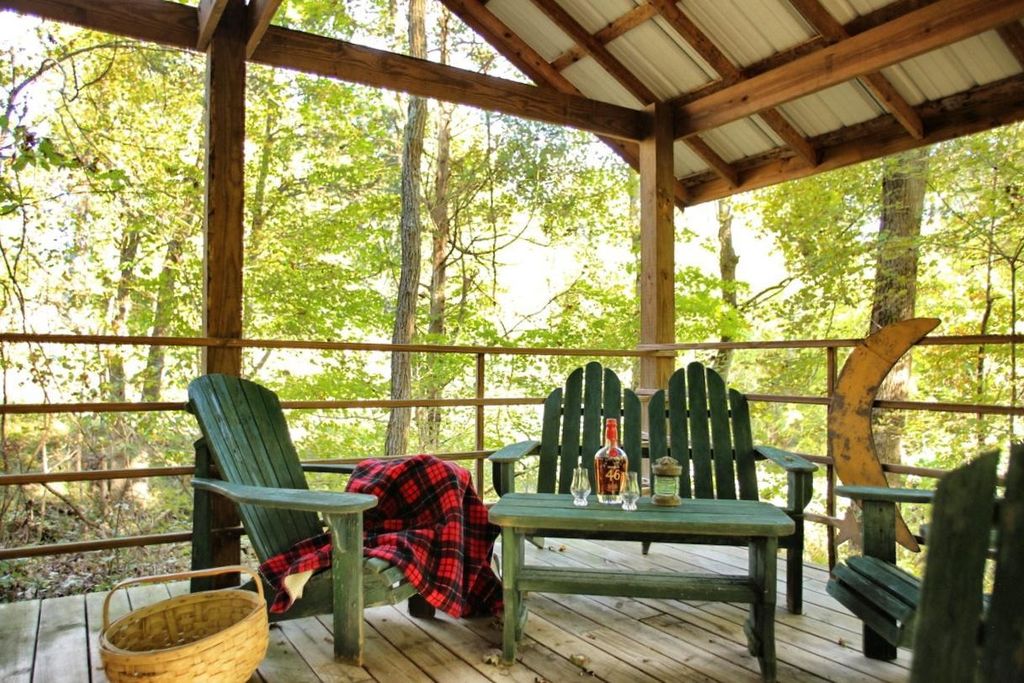 artist-retreat-log-cabin-for-sale-in-kentucky-ccf-100-72