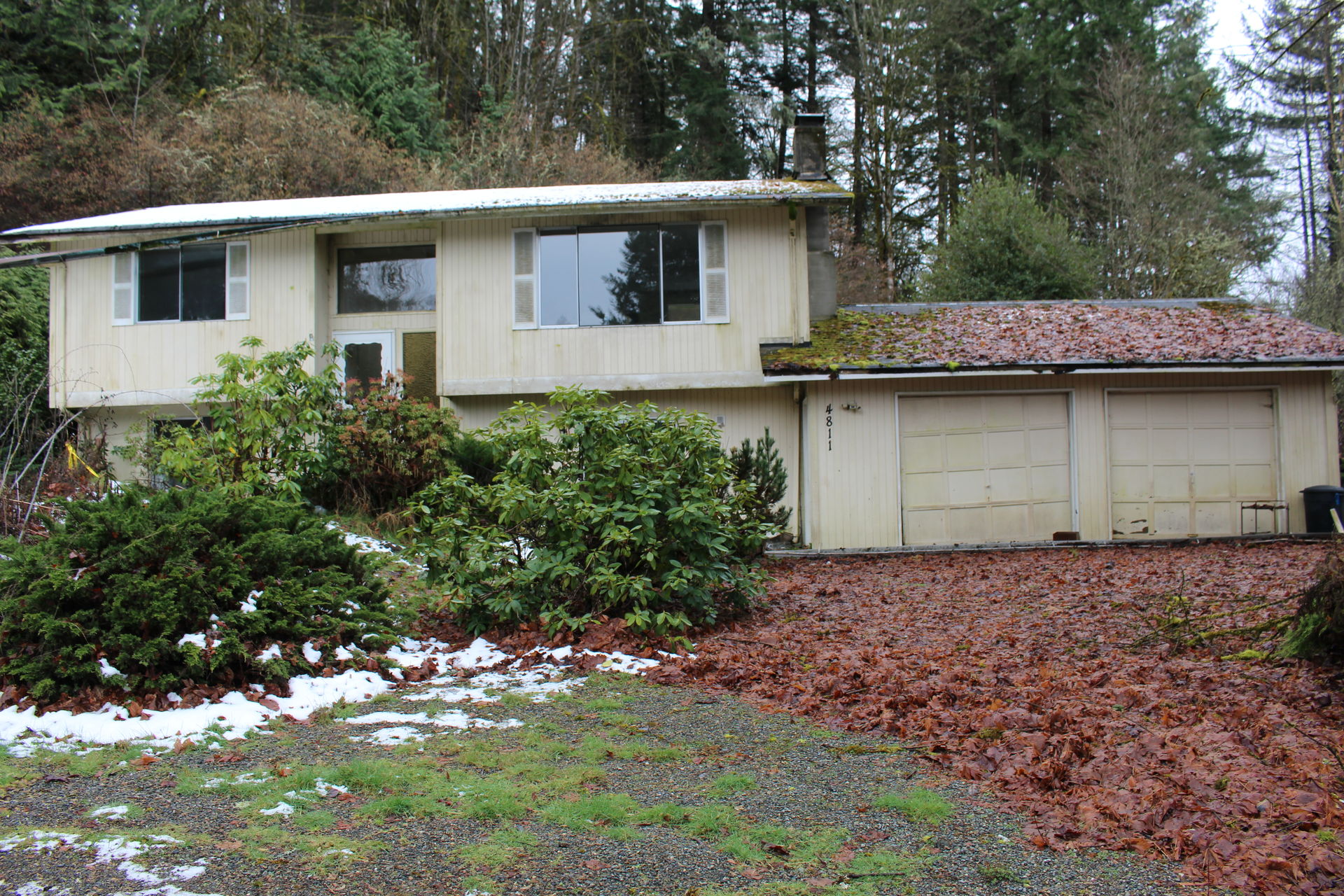 Front yard of Home for sale in Sumner WA