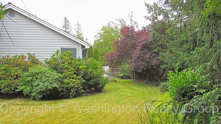 Backyard home for sale in Sumner