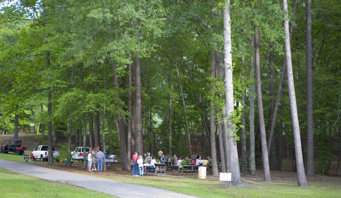 042906_CountryPlacePicnic_1488