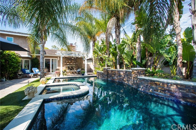 Pool Homes