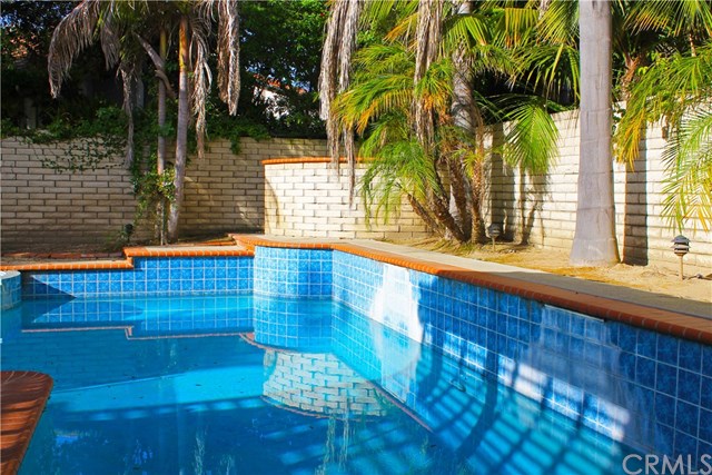 Pool Homes
