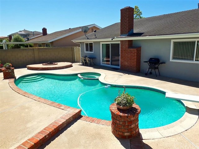 Pool Homes