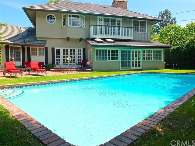 Pool Homes