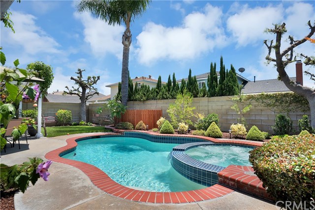 Pool Homes