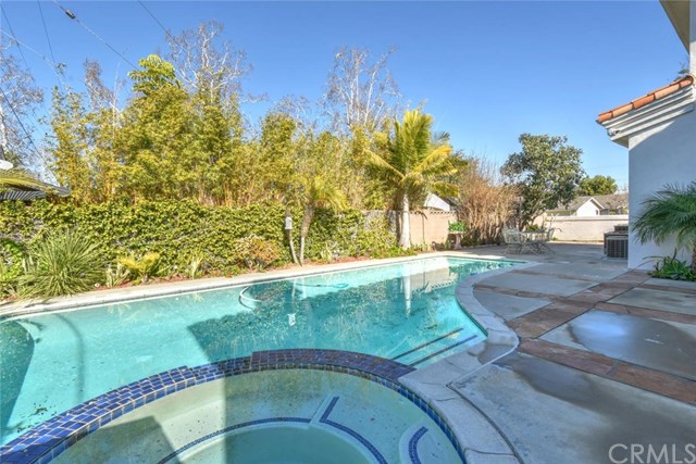 Pool Homes