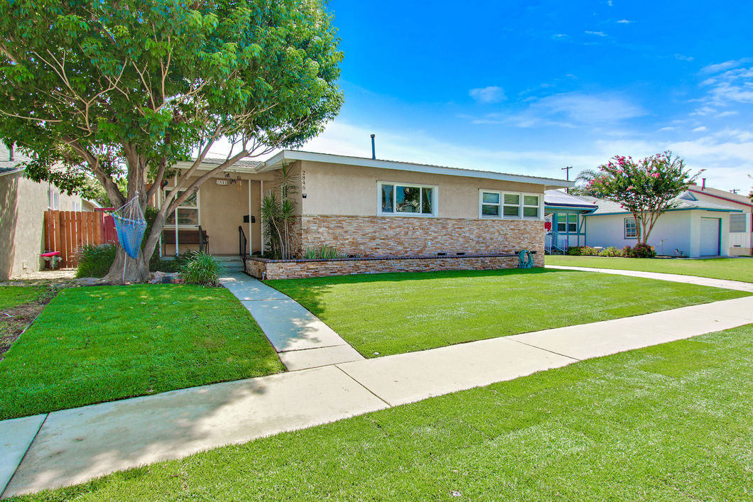 2846 Ladoga Ave, Long Beach CA