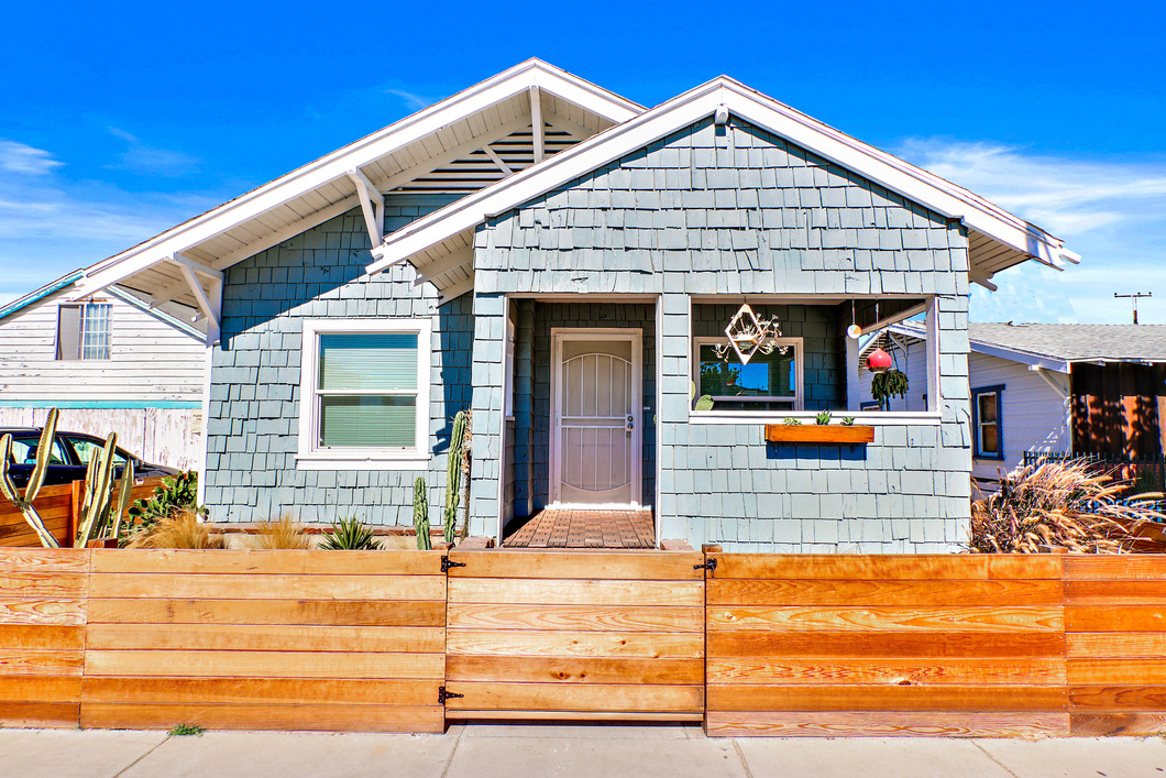 211 E. Eagle St.