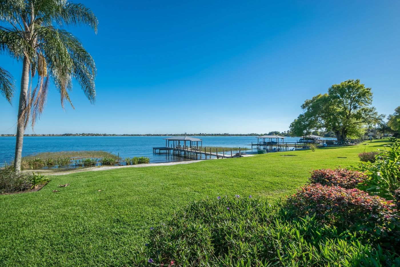 Homes for Sale on Lake Winterset Winter Haven - The Stones Real Estate Firm