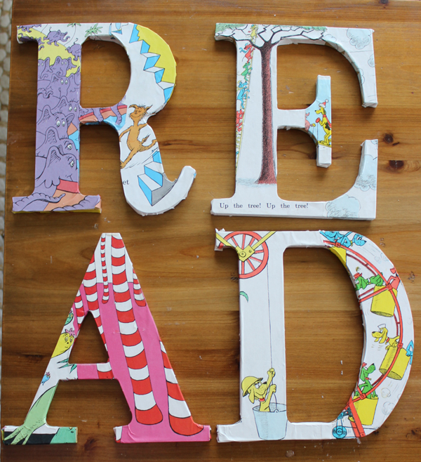 Dr Seuss READ Typography - Money Saving Sisters